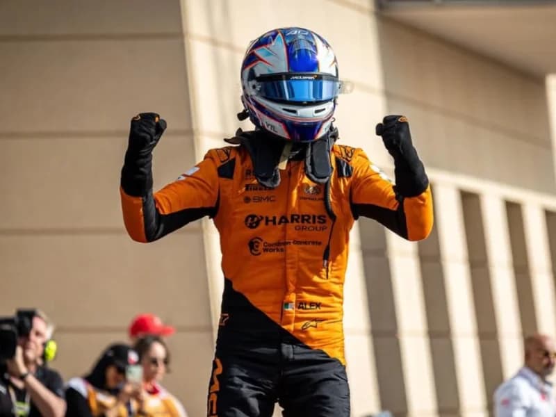 Imagem de capa da notícia: McLaren encerra contrato com Alex Dunne