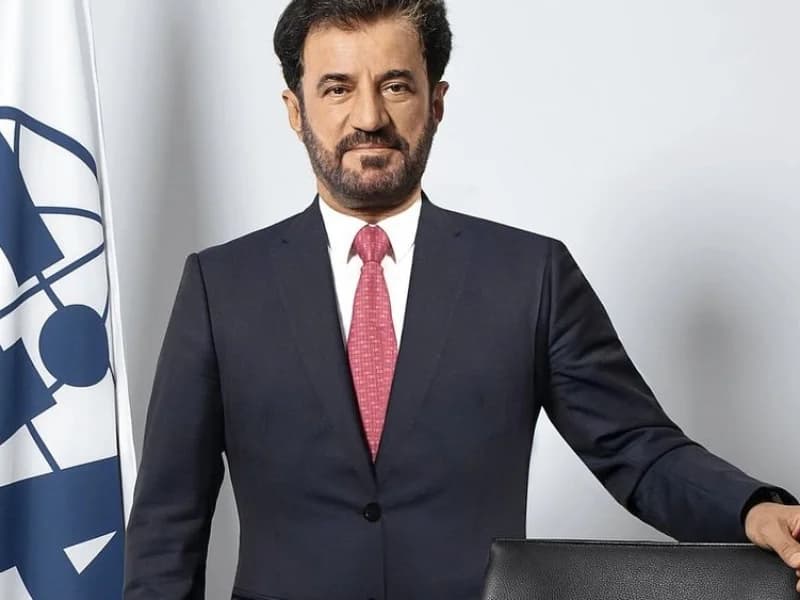 Imagem de capa da notícia: FIA muda regulamento de reeleição e garante novo mandato de Mohammed Ben Sulayem