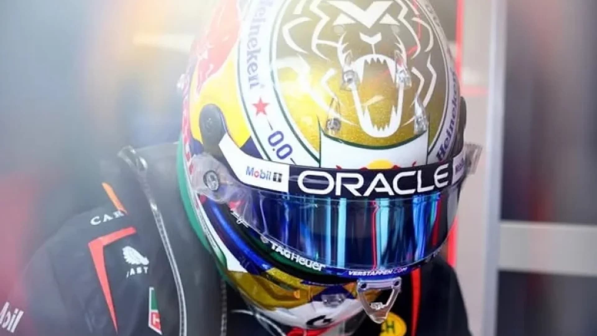 Imagem de capa da notícia: Max Verstappen admite que Red Bull ainda não sabe o que há de errado com o carro