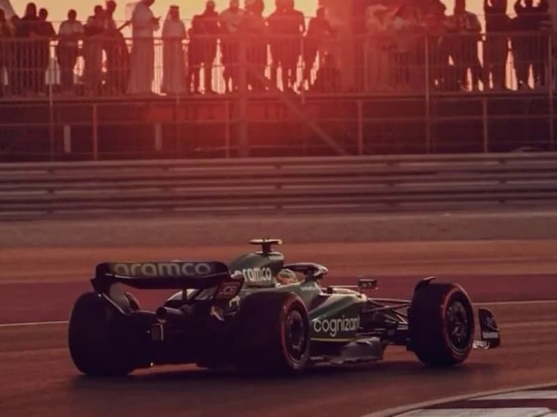 Imagem de capa da notícia: Pirelli anuncia 2 pit stops obrigatórios para o GP do Qatar