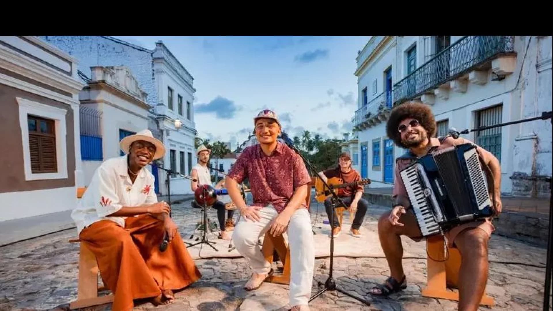Imagem de capa da notícia: Dominguinho ao Vivo: Multishow transmite show de João Gomes, Jota.pê e Mestrinho neste sábado (25)