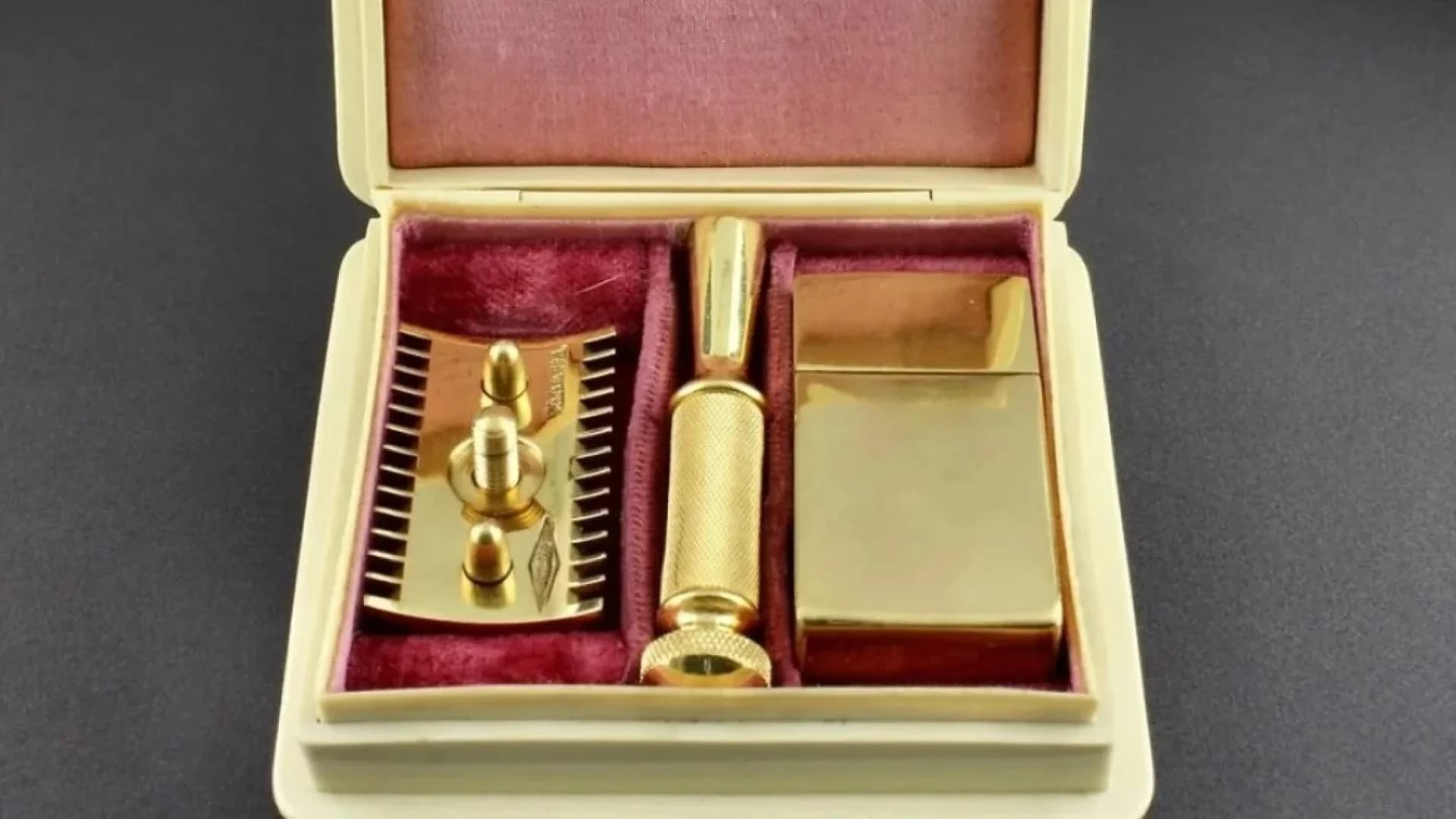Imagem de capa da notícia: Como a Gillette instaurou um padrão de beleza por meio do marketing